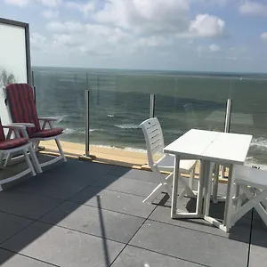  Apartment Penthouse Seafront